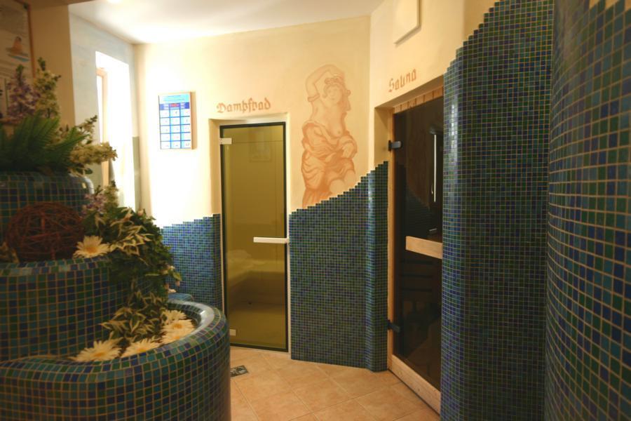 Hotel Mall San Valentino alla Muta Eksteriør billede