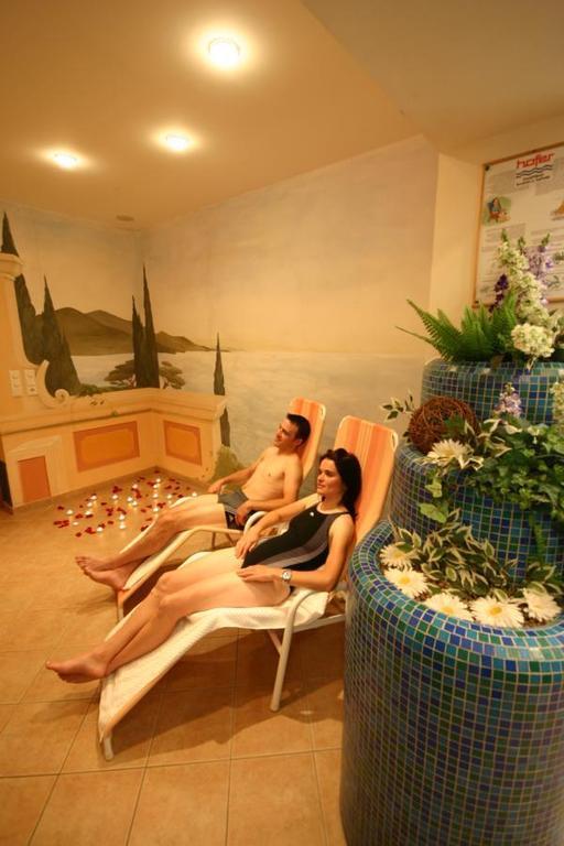 Hotel Mall San Valentino alla Muta Eksteriør billede