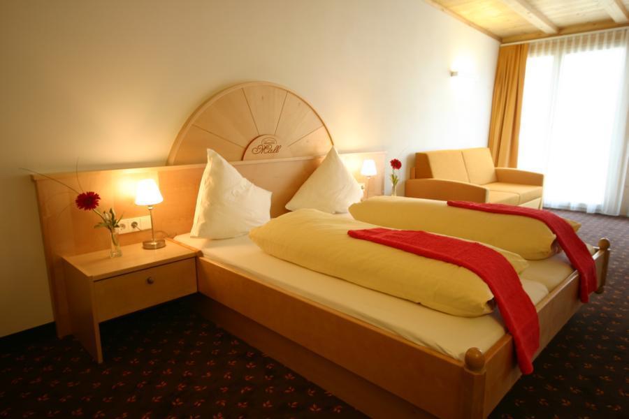 Hotel Mall San Valentino alla Muta Værelse billede